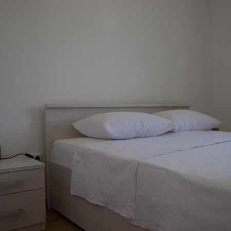 Apartmani Bauk 普契什查 外观 照片