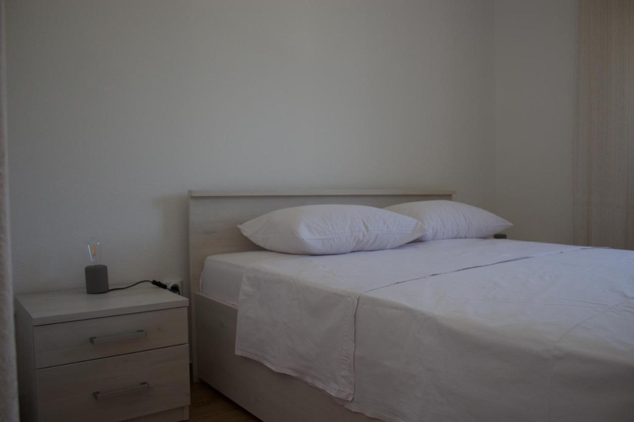 Apartmani Bauk 普契什查 外观 照片