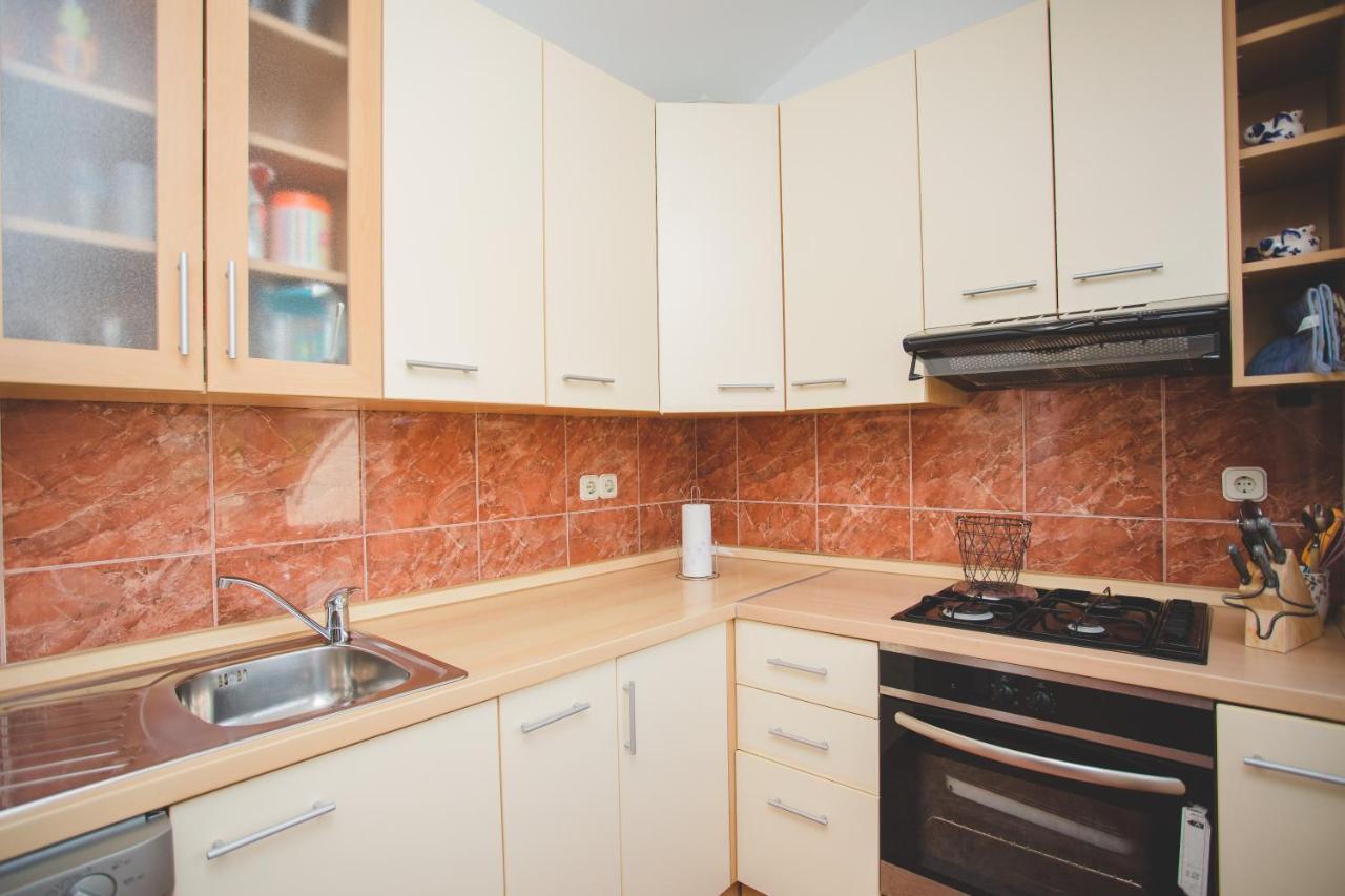 Apartmani Bauk 普契什查 外观 照片